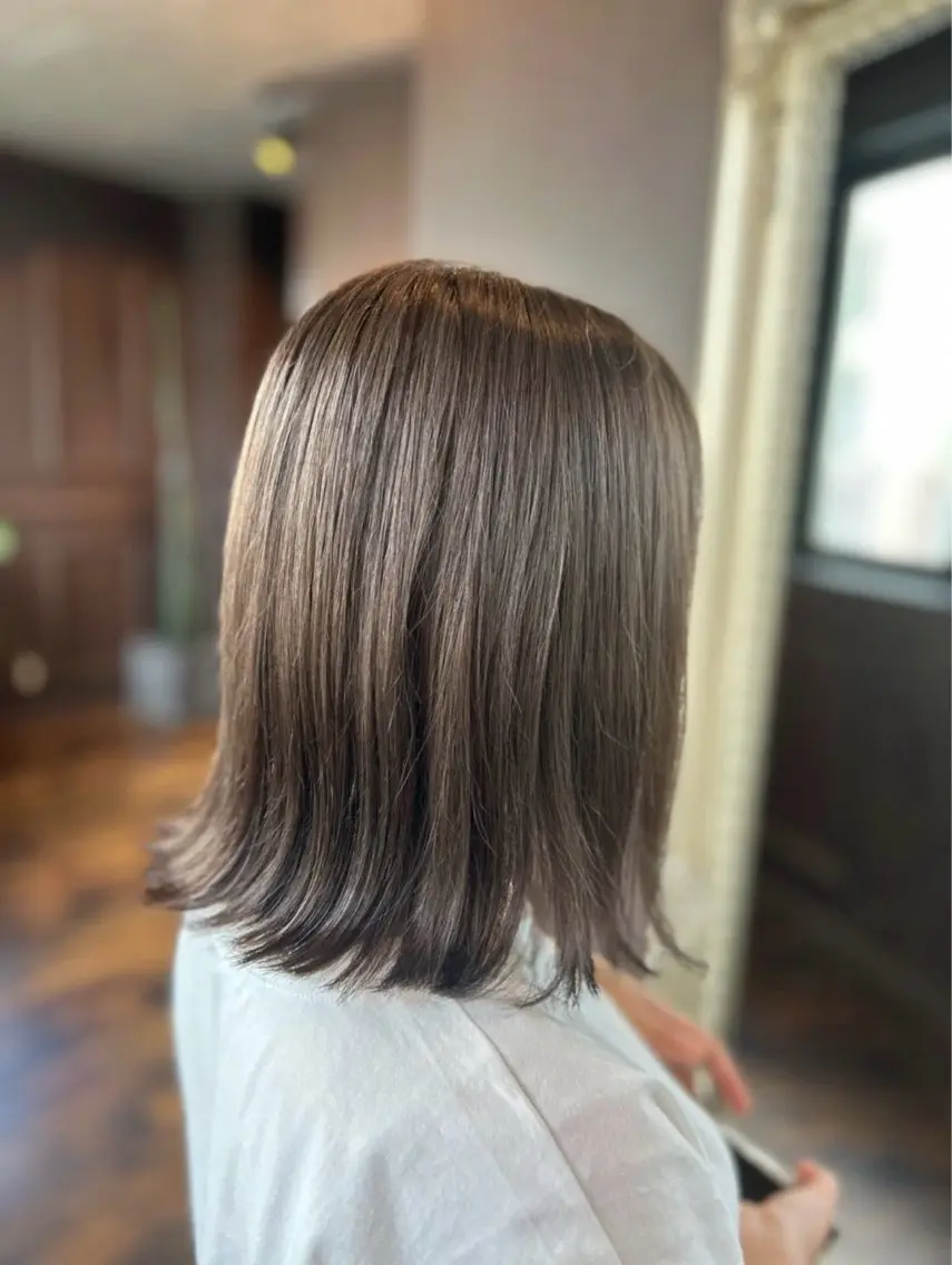 🩶赤み消し透明感カラー＋カット＋1 step トリートメントの写真