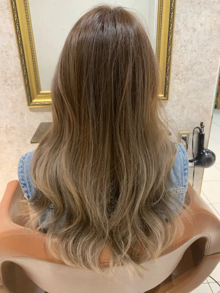 セミロング MORISAKI ✂︎縮毛矯正のヘアスタイル