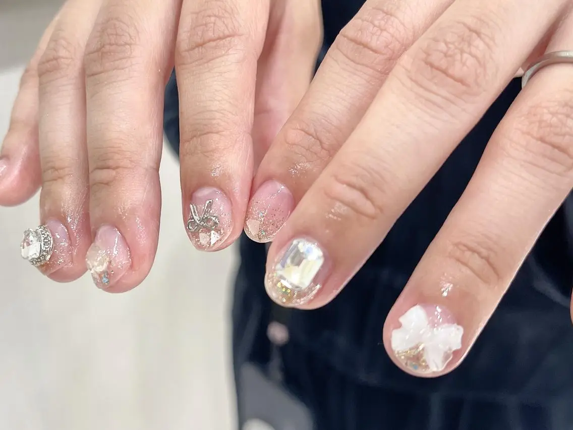 ネイル 持ち込み na🎀🎀na ちゅるちゅるのネイルデザイン