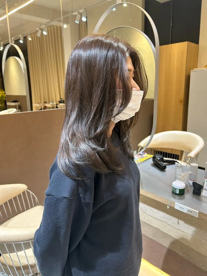 ミディアム レイヤーカット カット ヘアカラー 阿部野 明優梨のヘアスタイル
