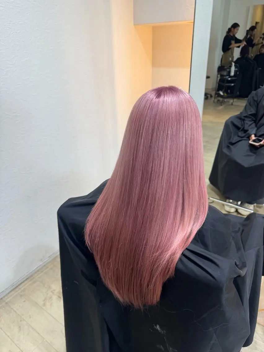 ロング ヘアカラー TIDEHAIR 悠愛のヘアスタイル