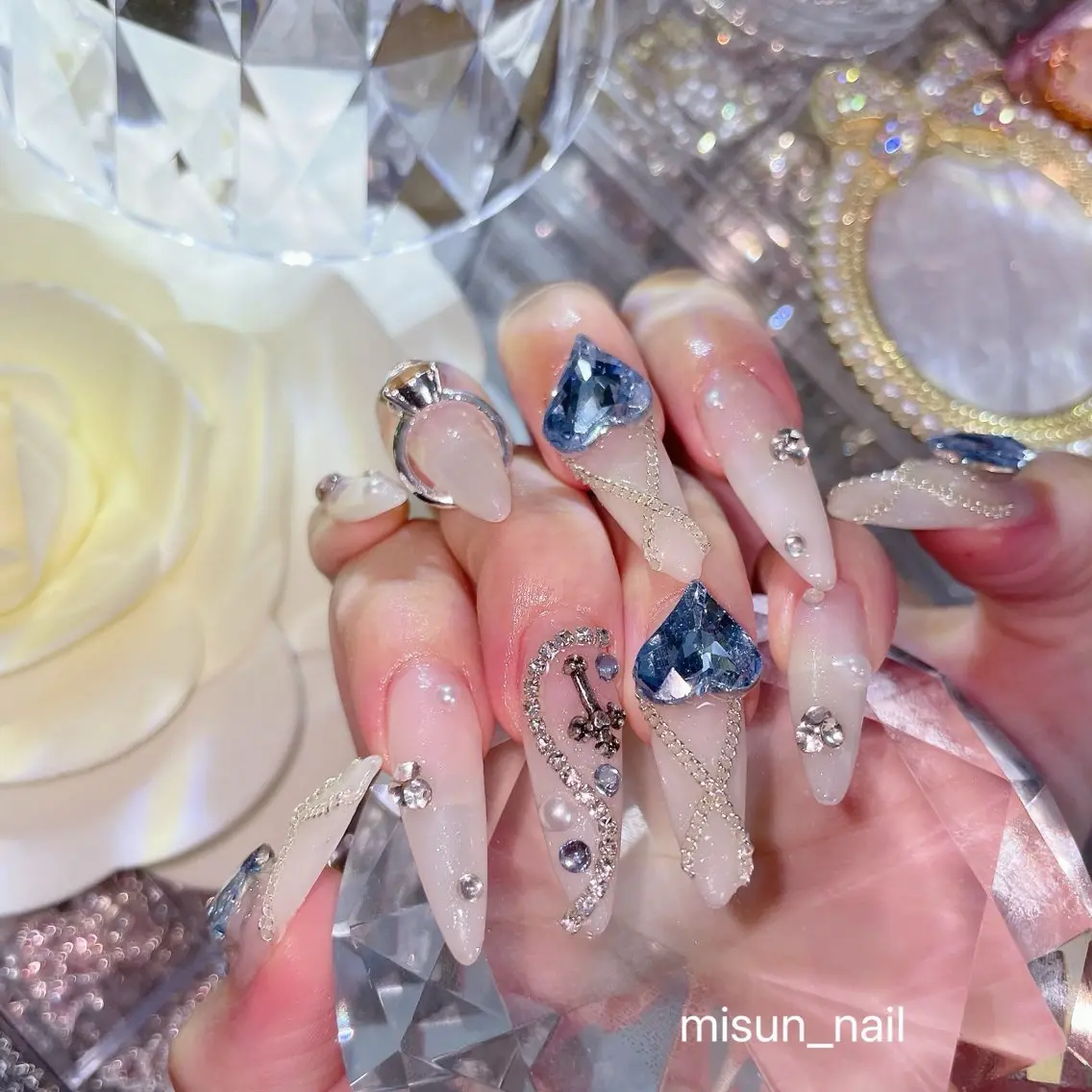 ネイル アートネイル オーロラネイル チークネイル 長さ出し フラッシュネイル misun_ nailのネイルデザイン