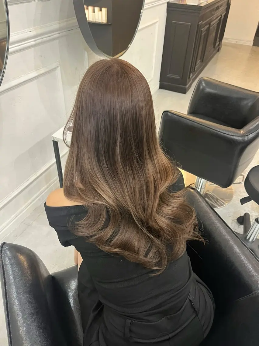 ロング カラー ベージュカラー ヘーゼル maisonHALU /古吉かやのヘアスタイル