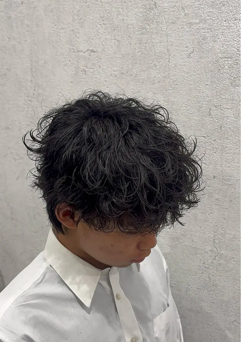 パーマ メンズ メンズパーマ カット パーマ 毛流れ/シャドウ 🇰🇷AYATOのヘアスタイル