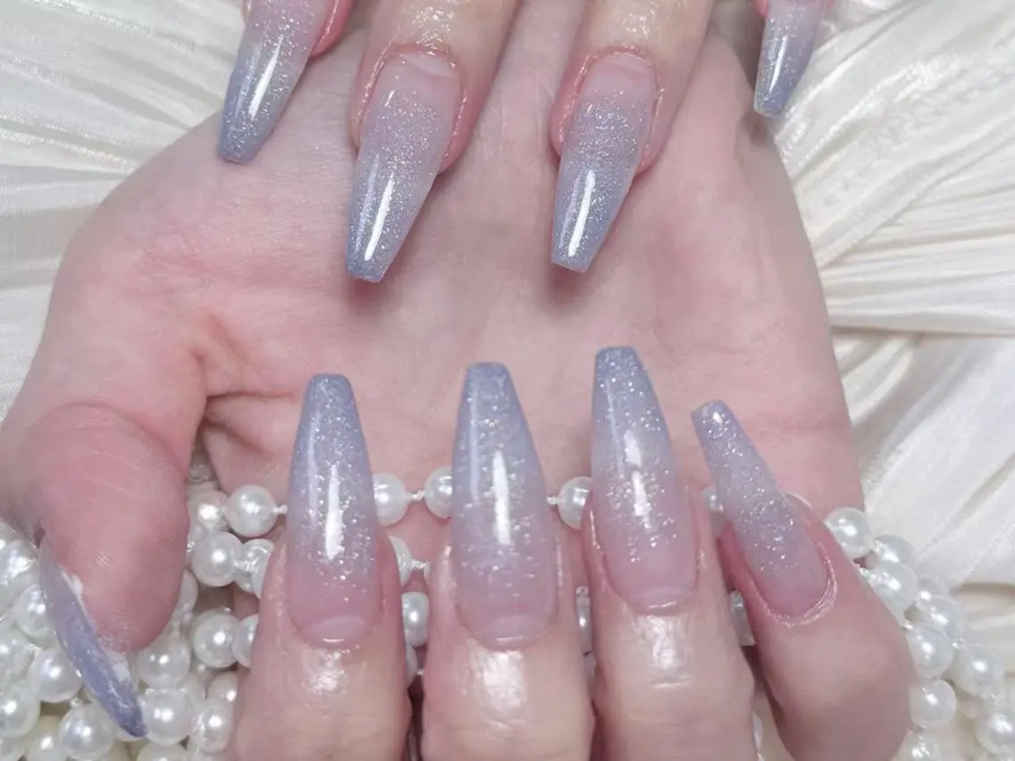 ネイル 🐳彩羽チップ 長さだし専門🐳のネイルデザイン