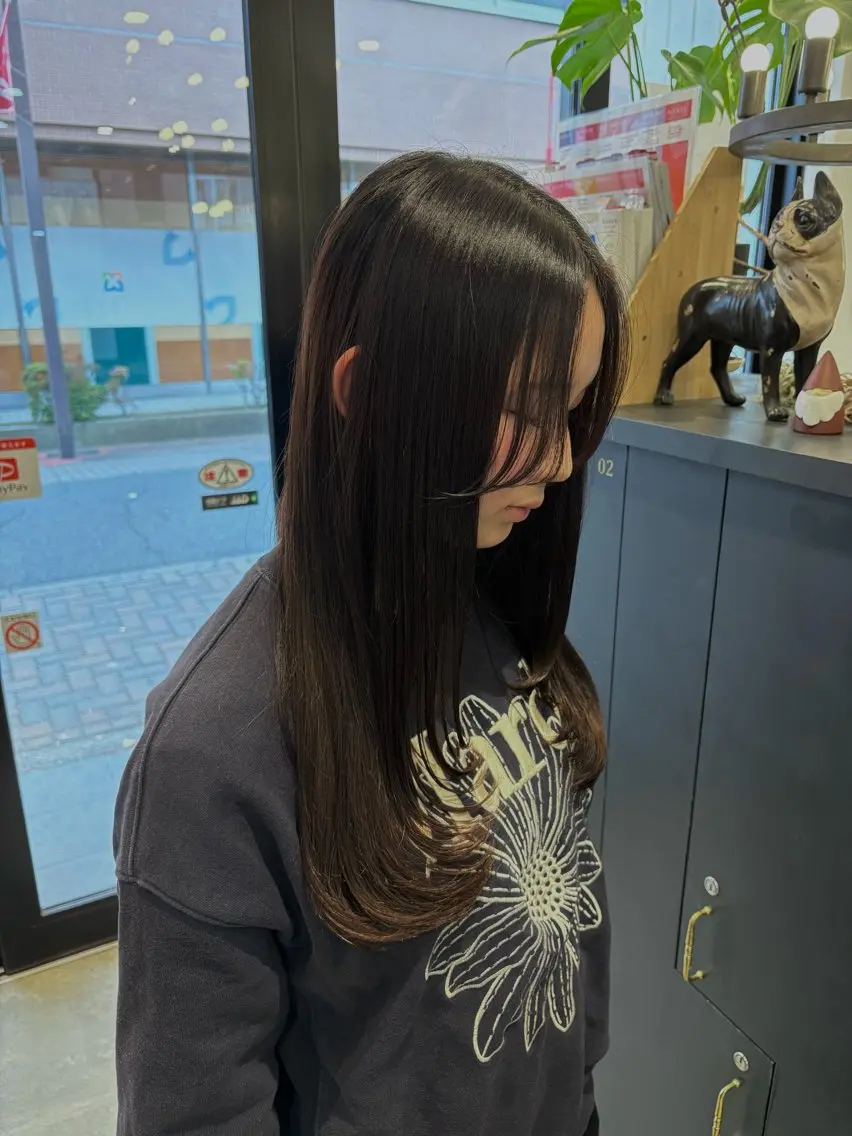ロング 顔周りカット レイヤーカット 田村 亜衣華のヘアスタイル