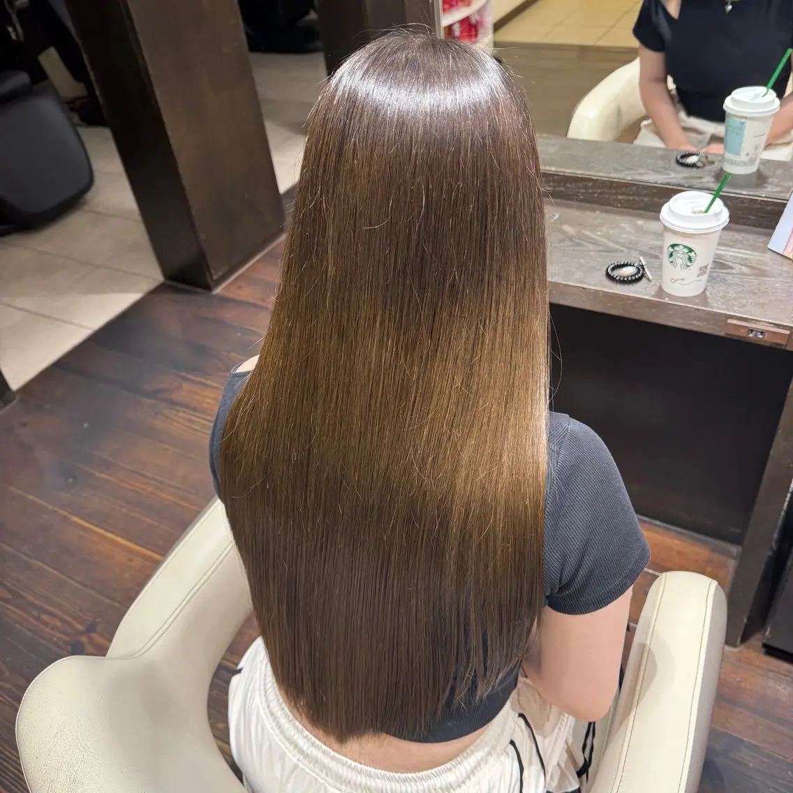 ロング 川瀬 陽南子のヘアスタイル
