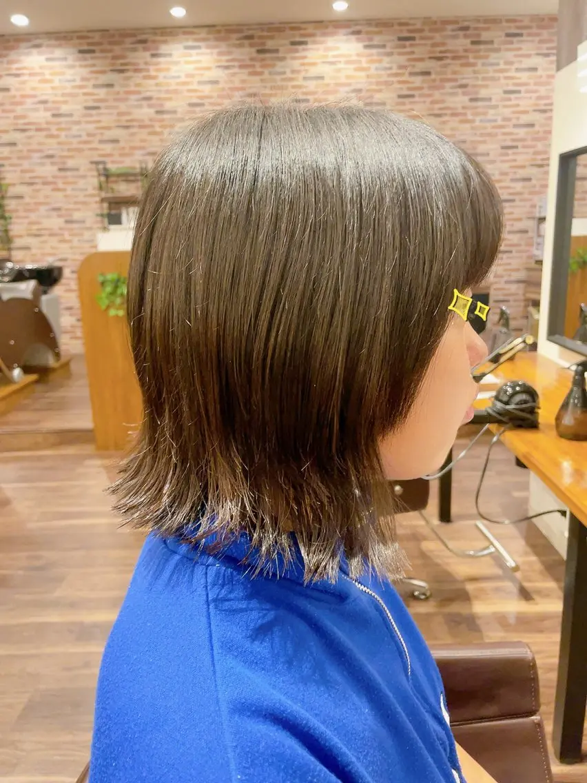 ミディアム コジマ ナオコのヘアスタイル