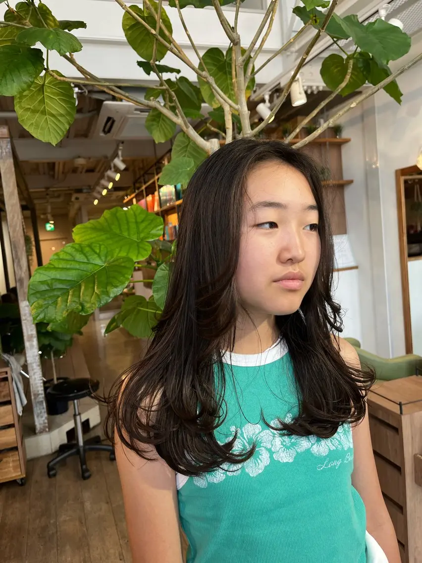 ロング ロングレイヤー レイヤーカット ロング 村松 花笑のヘアスタイル