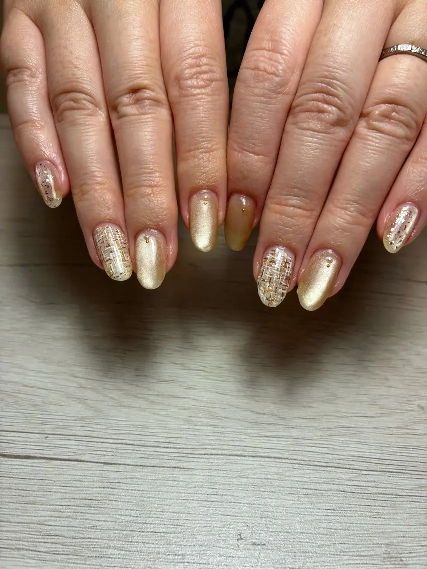 ネイル マグネットネイル 持ち込み ツイードネイル nail_salon Tulipのネイルデザイン