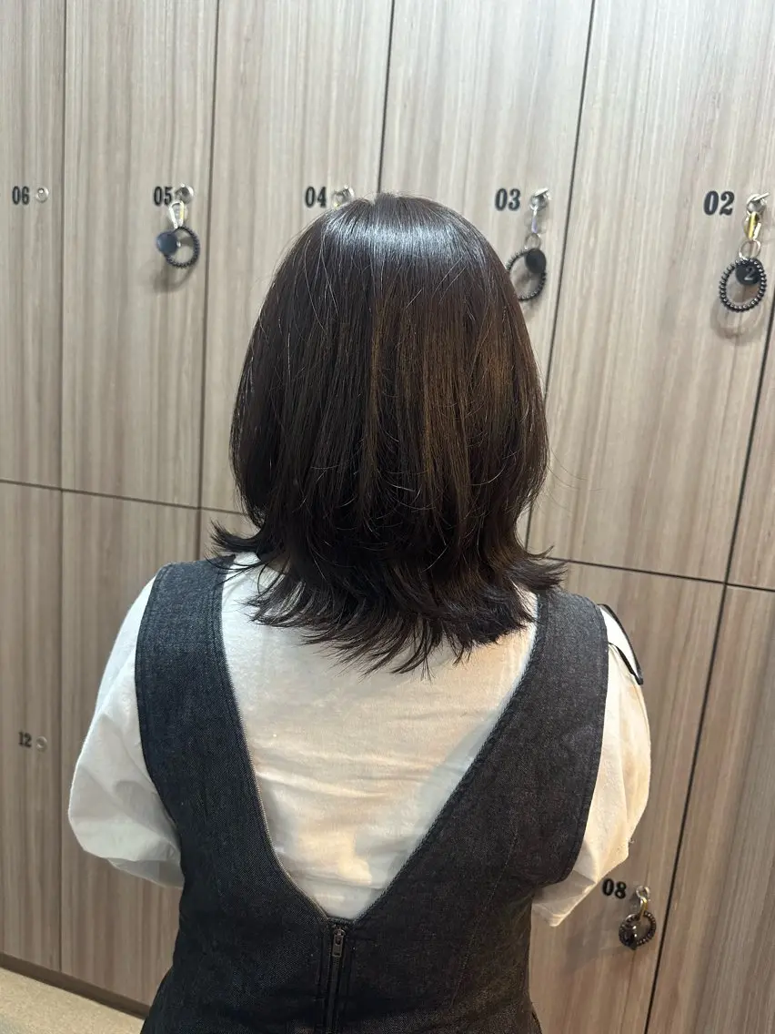 ミディアム 保井 実奈美のヘアスタイル