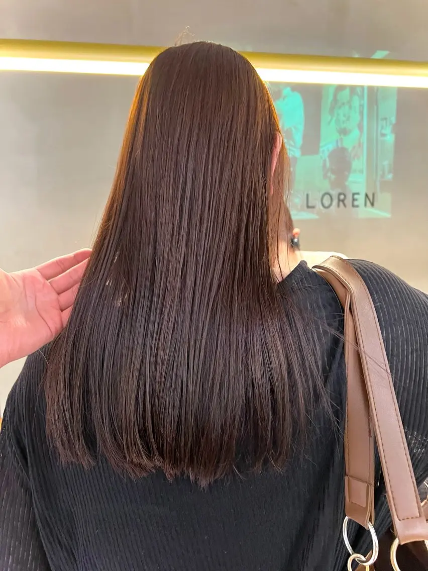 ロング 髪質改善 縮毛矯正 酸性ストレート ヘアカラー トリートメント 似合わせレイヤー ＆縮毛矯正のヘアスタイル