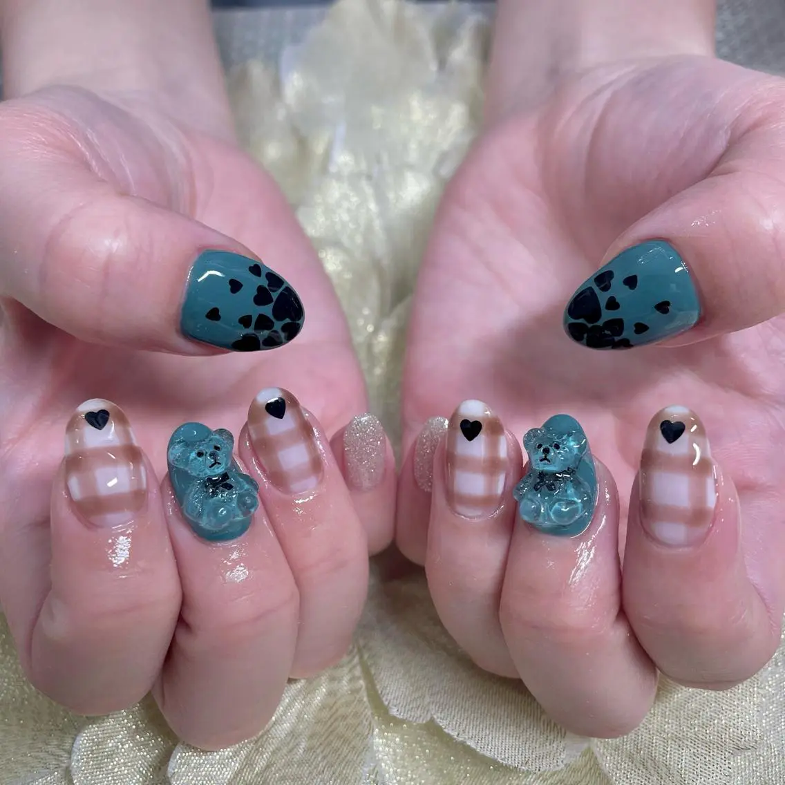 ネイル ジェルネイル ハート ホログラムネイル バレンタイン J terrace Nailのネイルデザイン