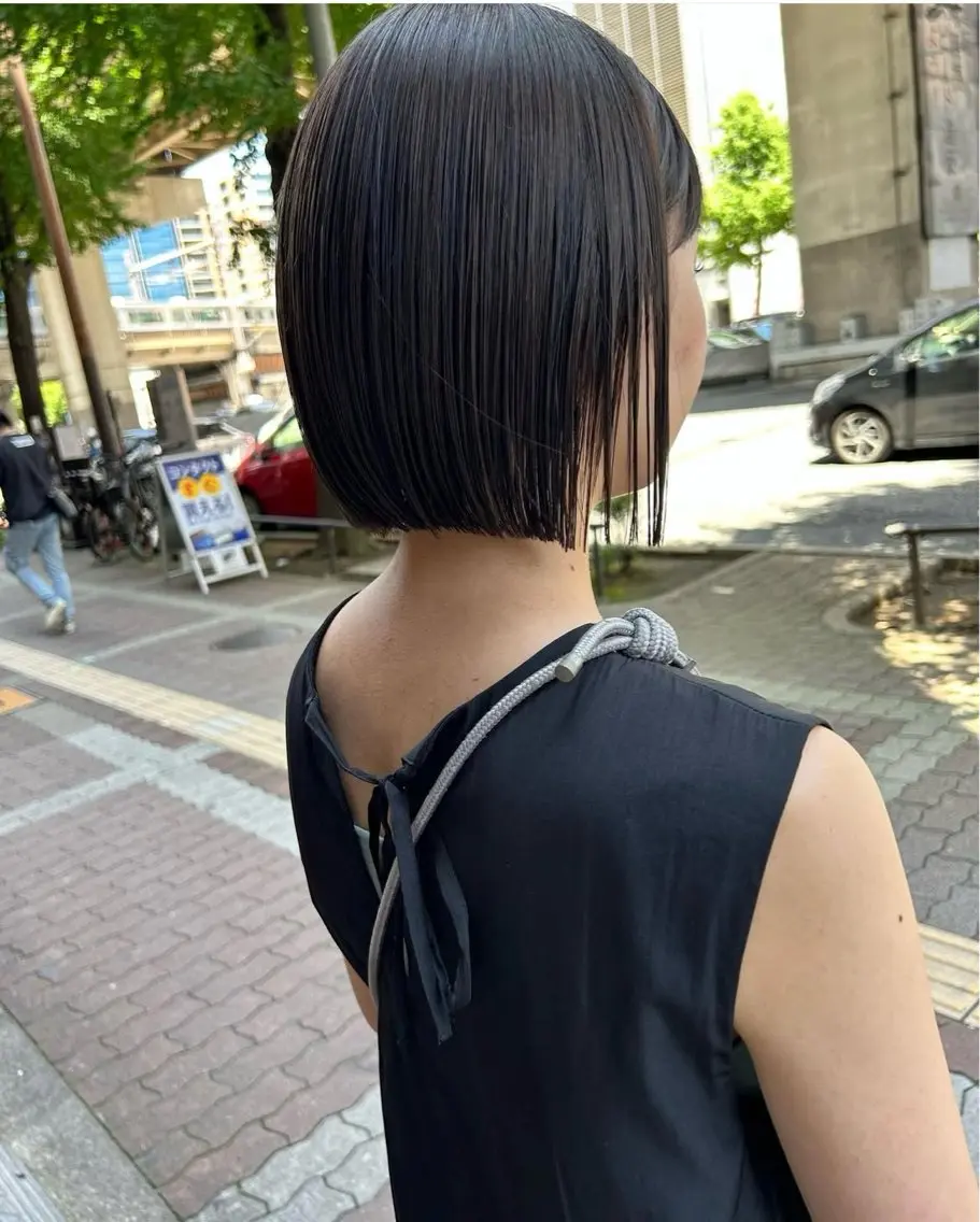 ショート 梅田🫧透明感カラー /小顔レイヤー/未来のヘアスタイル