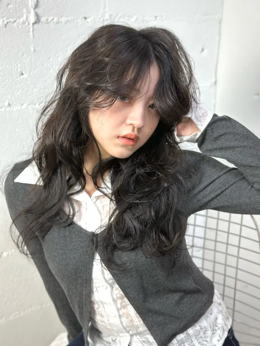 ロング ヘアアレンジ カット ヘアカラー パーマ 縮毛矯正 トリートメント ヘッドスパ ヘアセット 福西晃希 【艶髪・髪質改善】のヘアスタイル