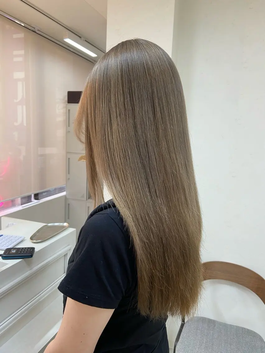 ロング 縮毛矯正 宮澤 泉のヘアスタイル
