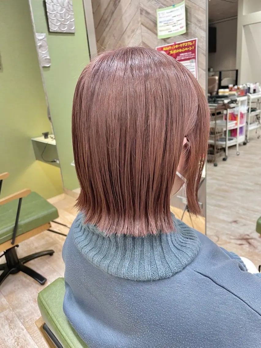 ミディアム カラー カット ヘアカラー トリートメント 佐々木 美帆のヘアスタイル