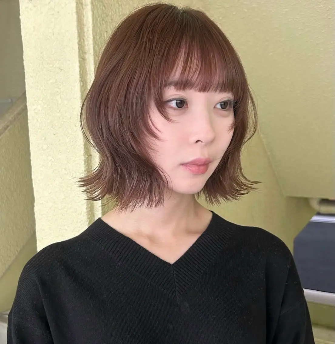 ショート ボブ レイヤーカット/ 透明感ベージュ　モカのヘアスタイル