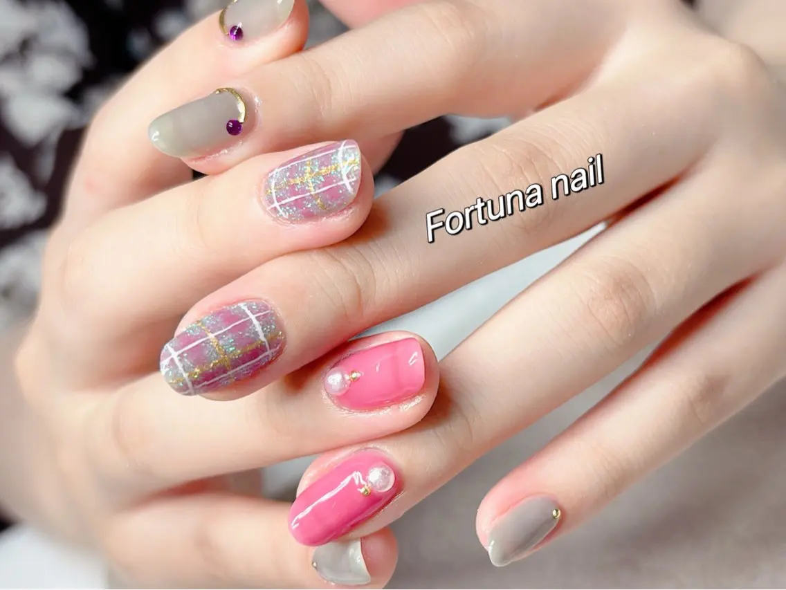 ネイル Nail •Head スパFortunaのネイルデザイン