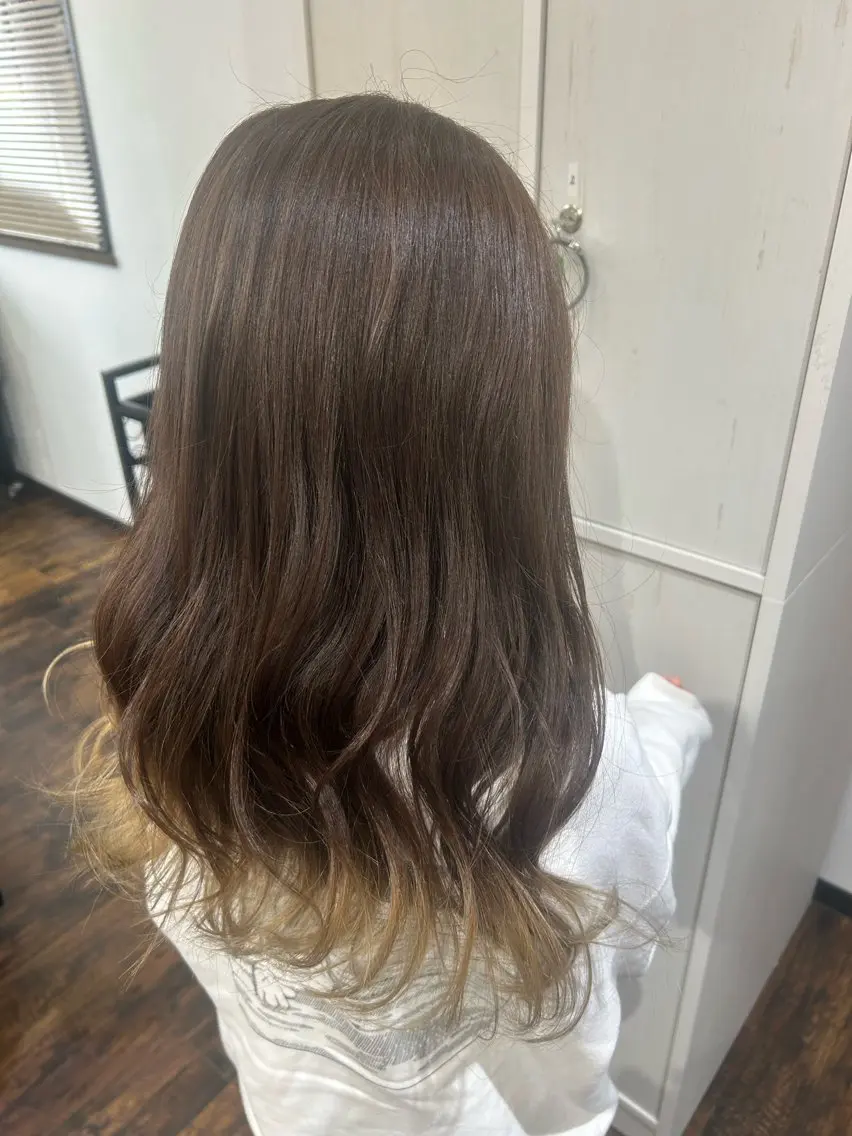 部分ブリーチ × 前頭カラー 🫧の写真
