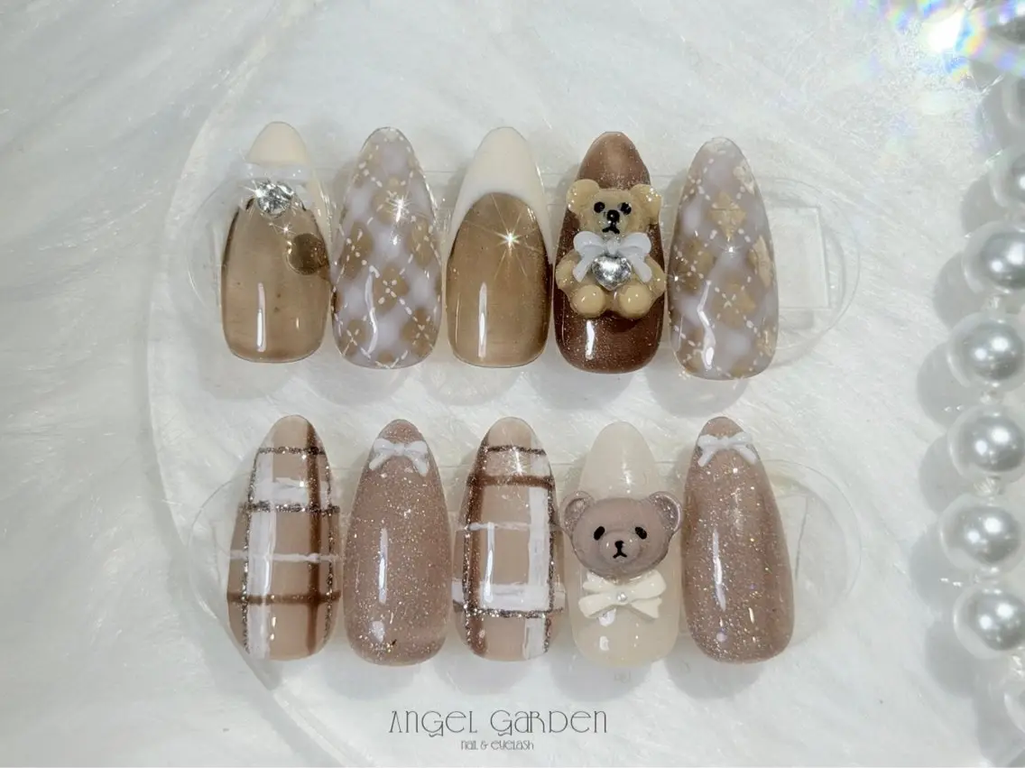 ネイル めぐ 💫ワンホンネイルのネイルデザイン