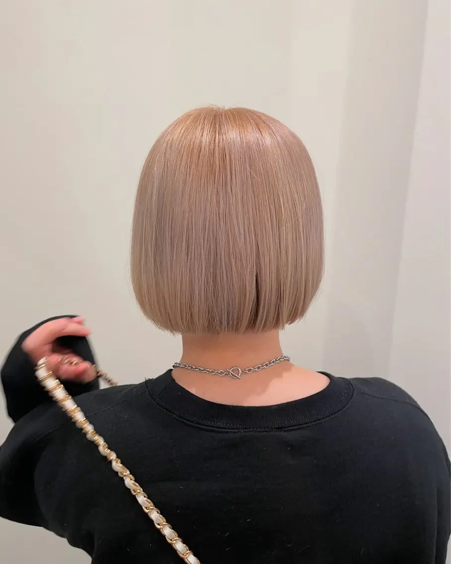 ショート カラー ハイトーンカラー ボブ カット ニュアンスカラー🫧 加納のヘアスタイル