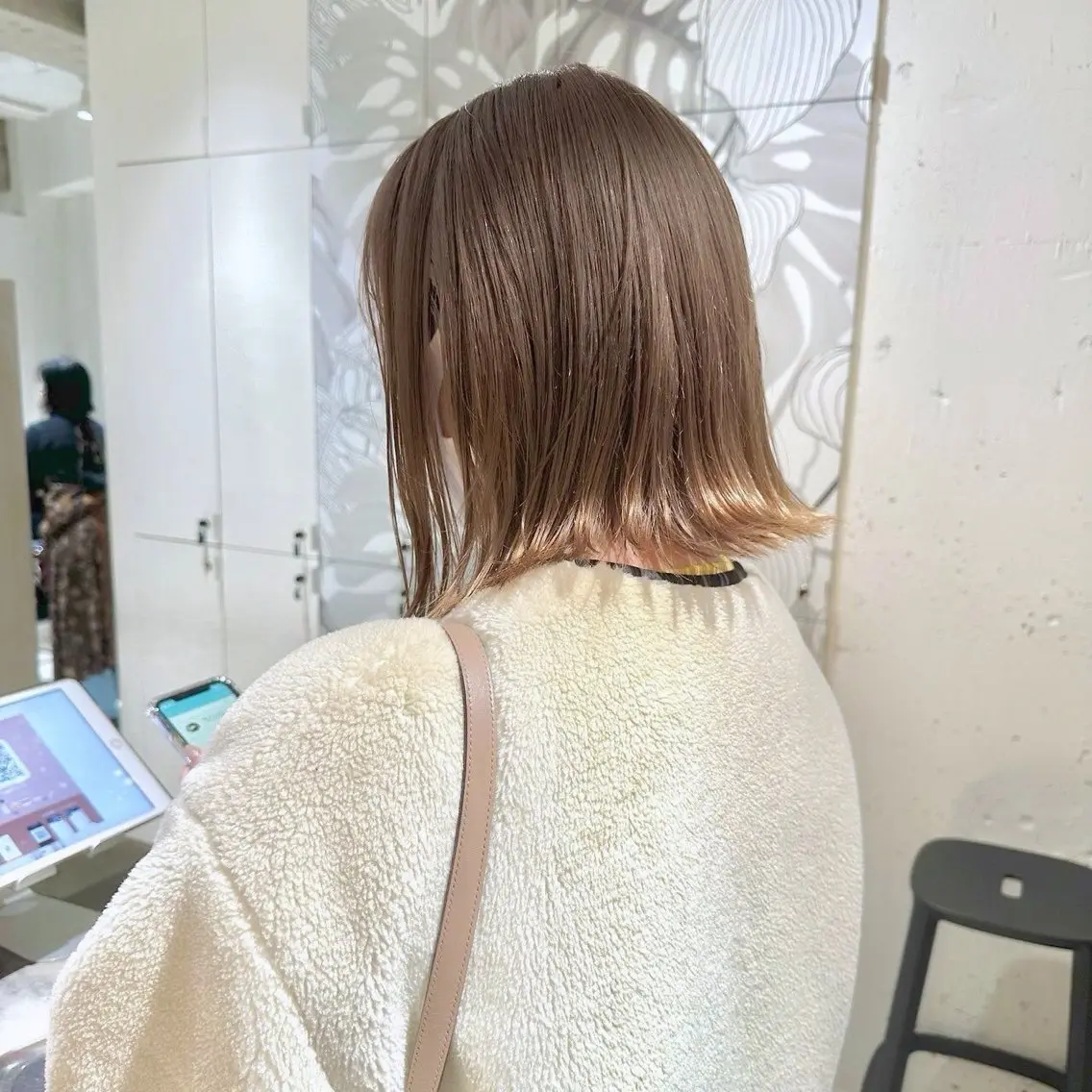 ミディアム カラー パーマ カット ヘアカラー トリートメント ヘッドスパ ヘアセット 艶くすみカラー /縮毛/川添桃花のヘアスタイル