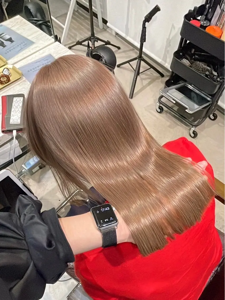 セミロング カラー ブリーチ 透明感カラー ヘアカラー トリートメント RIN 中明度韓国ヘアのヘアスタイル
