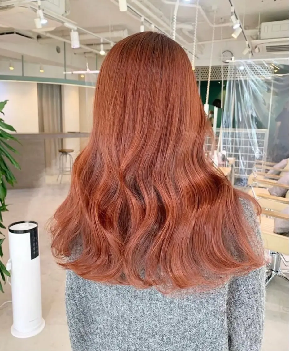 カラー オオツカ ヒカルのヘアスタイル