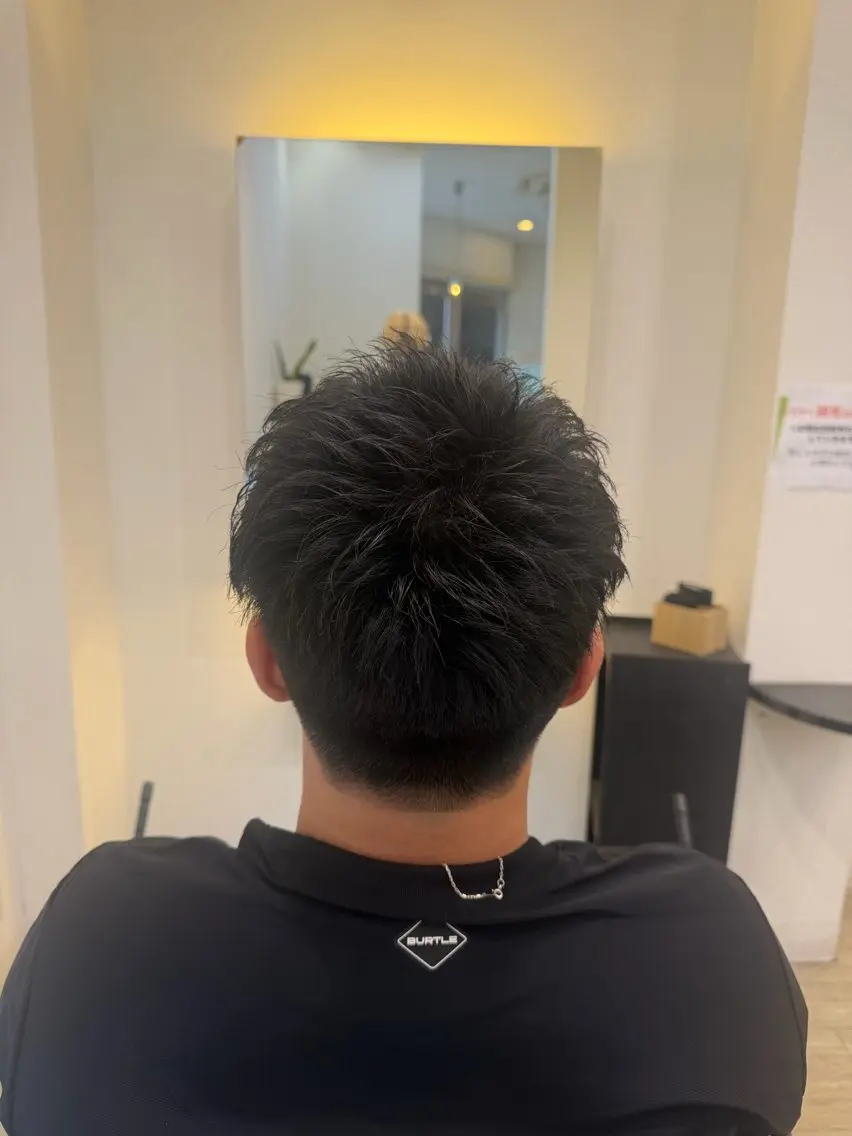 メンズ 呉屋 俊介のヘアスタイル