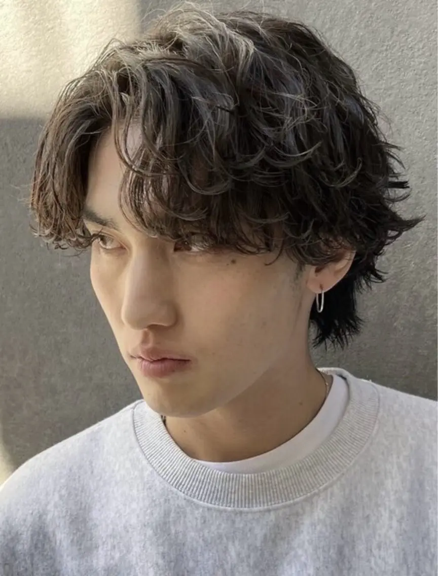 ミディアム パーマ fifth原宿 AiRi🧸のヘアスタイル