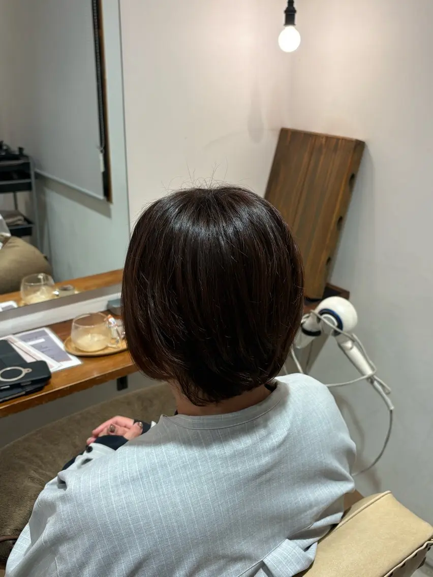 ショート ヘアカラー 藤本 梨那のヘアスタイル