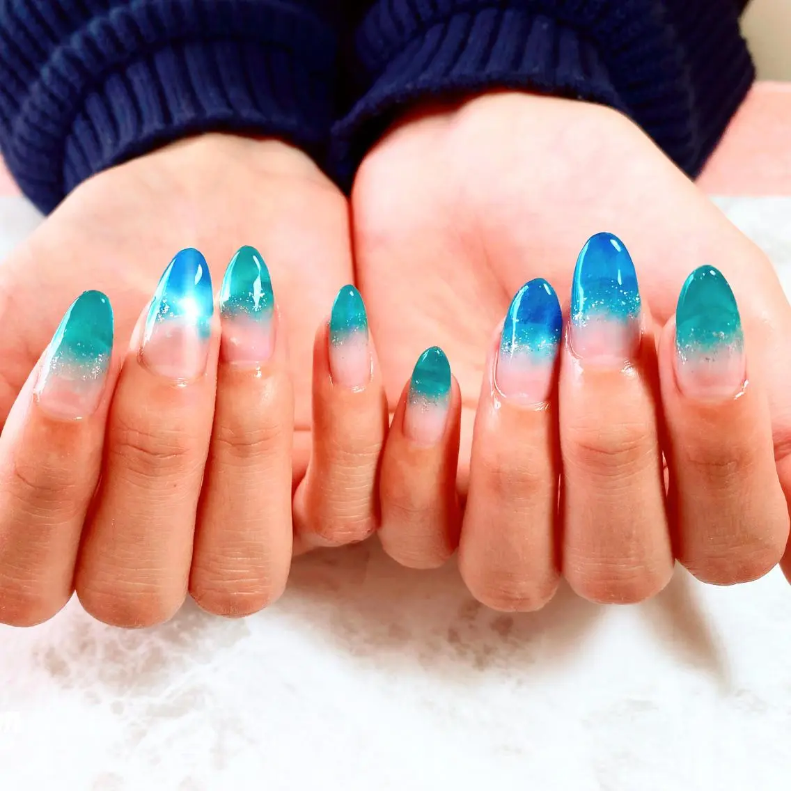 ネイル ブルー クリアネイル グラデーション グリーン スカルプネイル ハンドネイル Era nailのネイルデザイン