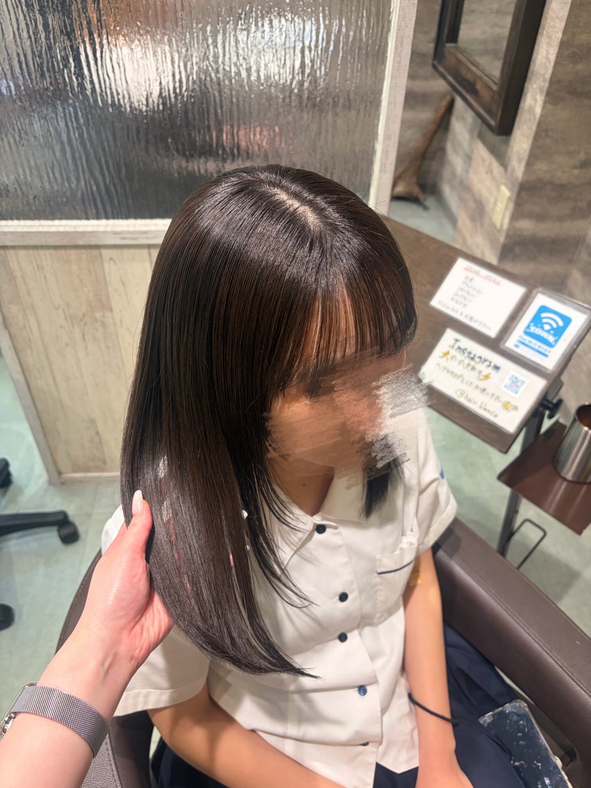 セミロング カラー ブラウンカラー ヘアカラー 長坂 祐良のヘアスタイル