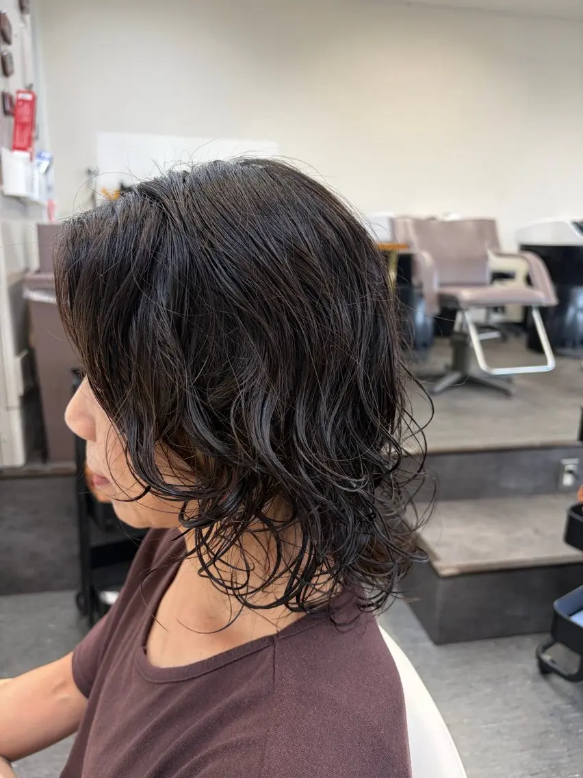 ミディアム パーマ 泰中 玲音のヘアスタイル