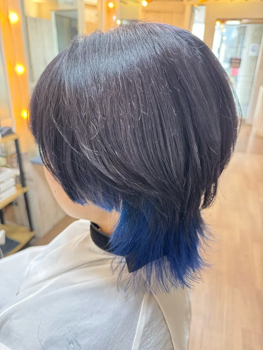 カット+インナーブリーチカラー+トリートメントの写真