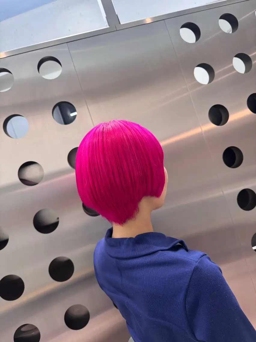 カラー ブリーチ ピンクカラー ヘアカラー 北村 岳久翔のヘアスタイル