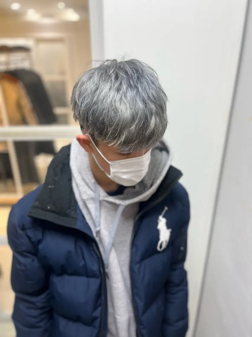 カラー メンズ メンズブリーチ ブリーチ 透明感カラー ダブルカラー 髪質改善 【ただの天才 🎨】のヘアスタイル