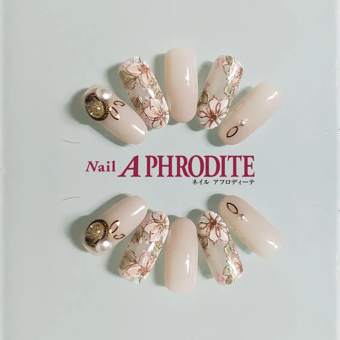 ネイル ジェルネイル ニュアンスネイル スカルプネイル ソフトジェル ネイルチップ ハンドネイル Nail Aphroditeのネイルデザイン