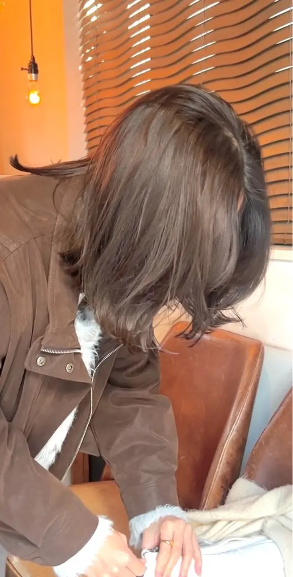ミディアム カラー ブリーチ 透明感カラー グレージュ ブリーチなしカラー カット ヘアカラー トリートメント REN/レイヤー✂️ ブリーチなしカラー✨のヘアスタイル