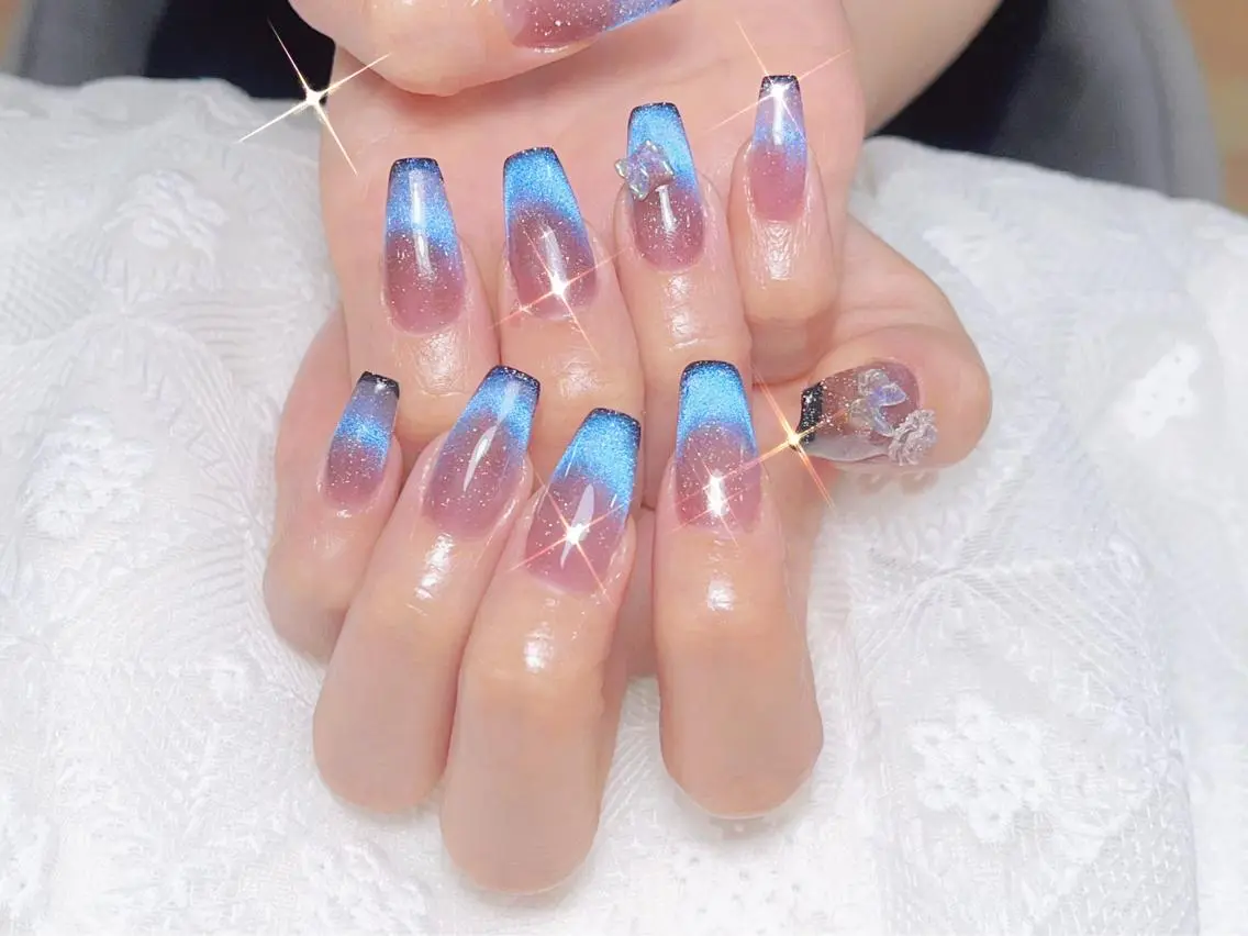 ネイル ジェルネイル マグネットネイル ToliyDeliy Nail Salonのネイルデザイン