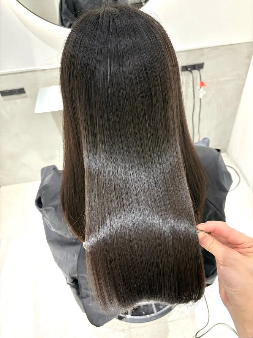 セミロング カラー 髪質改善 トリートメント 髪質改善 縮毛矯正/ レイヤー/銀座/本木のヘアスタイル