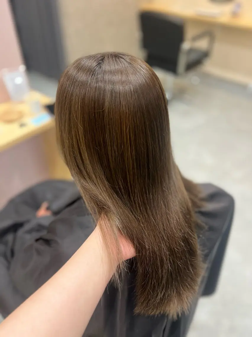 セミロング カラー 🎀透明感カラー ／似合わせカット🎀のヘアスタイル