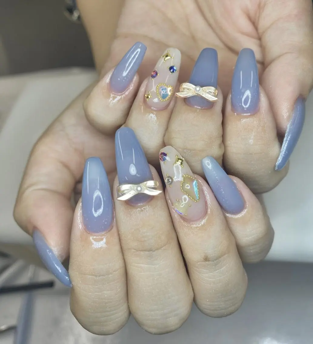 ネイル 長さ出し ネイルチップ Queen's ゆなのネイルデザイン