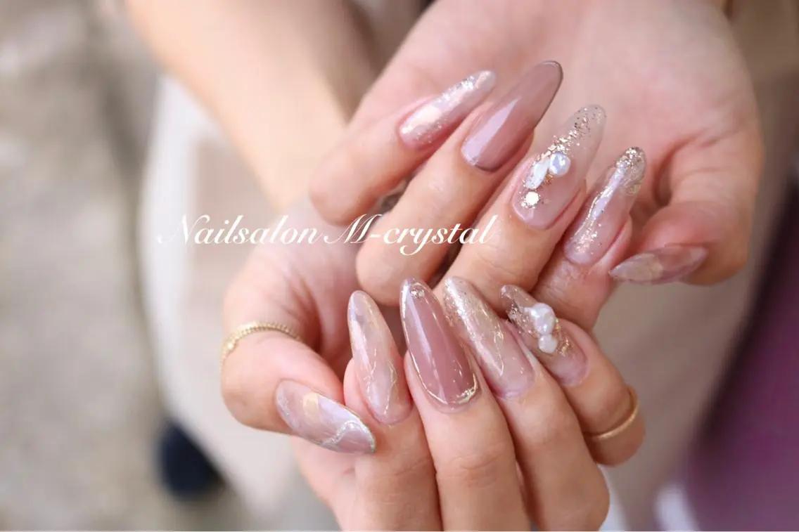 ロング Nailsalon M-crystalのネイルデザイン