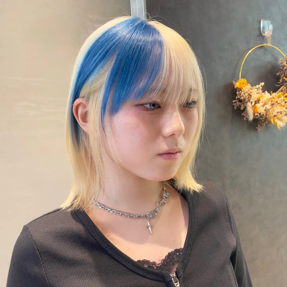 【🌈切れ毛防止🌈】カット+ブリーチ込みダブルカラー+3ステップトリートメントの写真