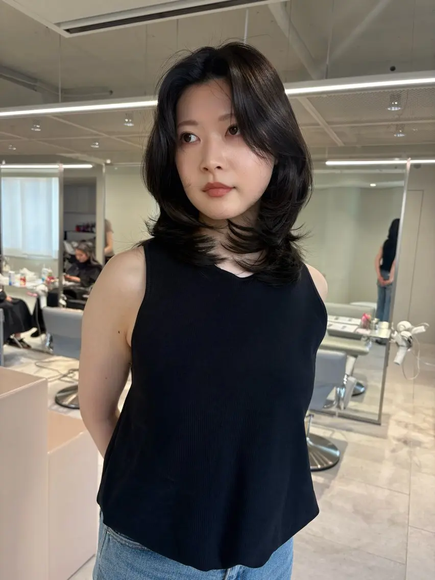 ミディアム カラー 透明感カラー レイヤーカット カット ヘアカラー 海外レイヤー /NAGISAのヘアスタイル