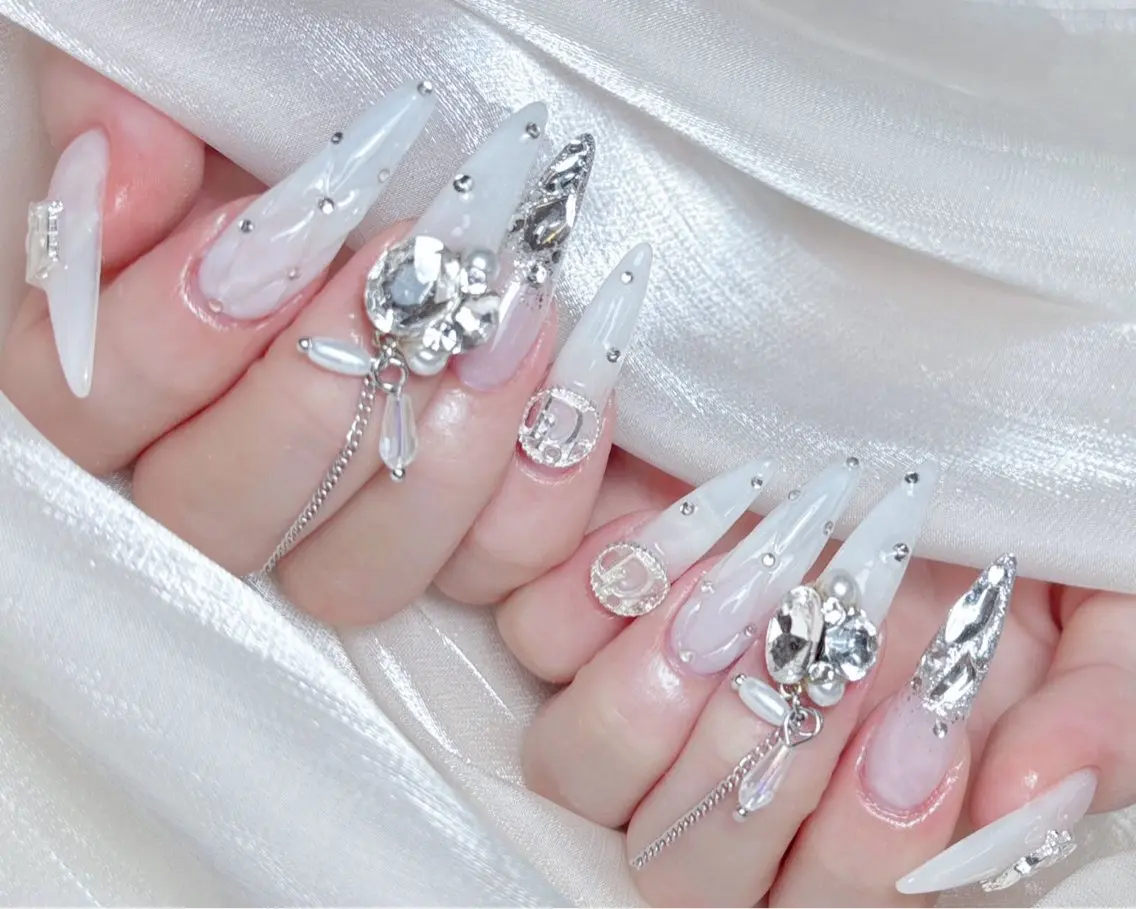 ネイル ハンドネイル M🌷nail 長さだし専門店のネイルデザイン