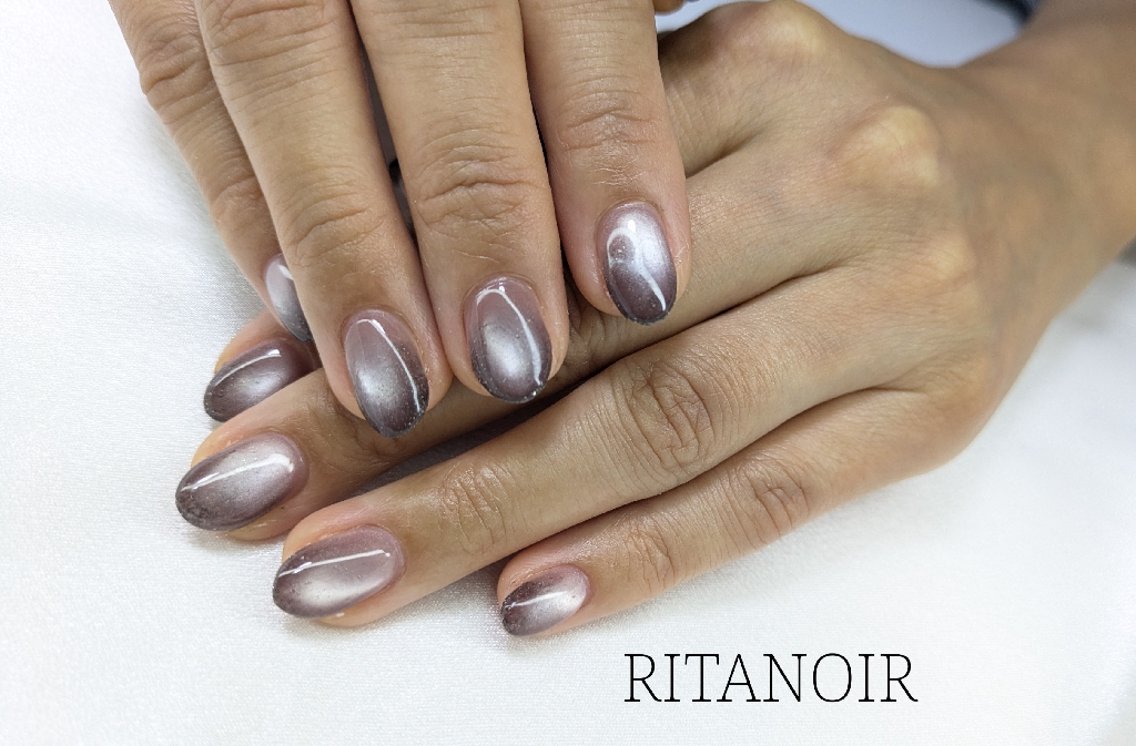 ネイル フラッシュネイル グラデーション キラキラネイル ラメ(グリッター) マグネットネイル RITA NOIRのネイルデザイン