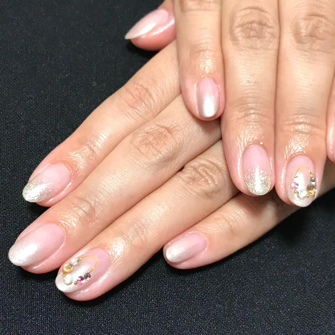 ネイル グラデーション オフィスネイル シンプルネイル ステラ marikominoのネイルデザイン